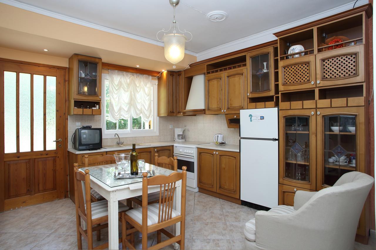 Villa Karidia Asprogerakata エクステリア 写真
